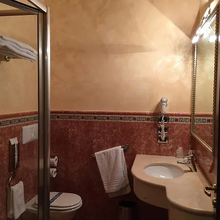 Ξενοδοχείο Don Carlo