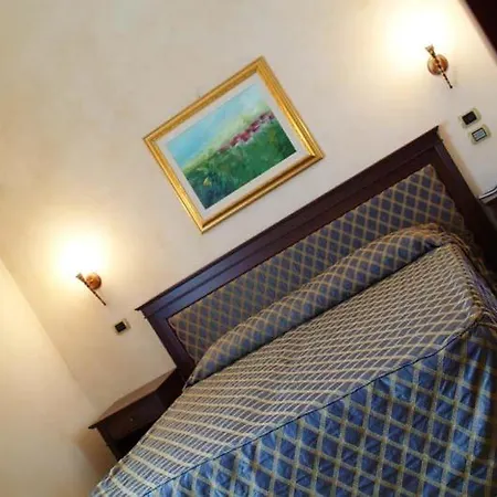 Ξενοδοχείο Don Carlo